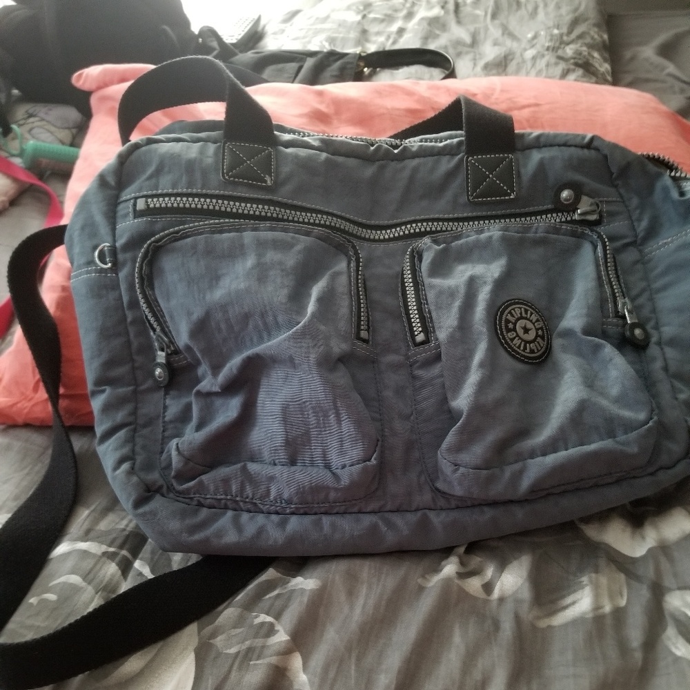 Kipling carryon
